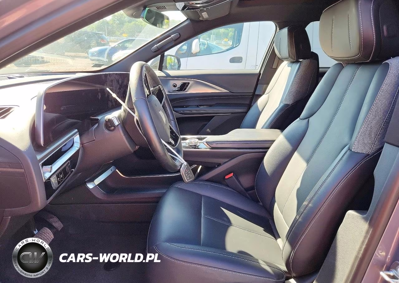 2024 Cadillac Lyriq Tech VIN:1GYKPMRL0RZ124992 - 7