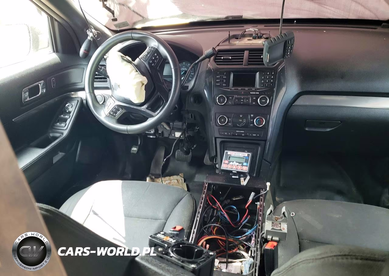 2019 Ford Explorer Police Interceptor VIN:1FM5K8AR9KGA29160 - 8
