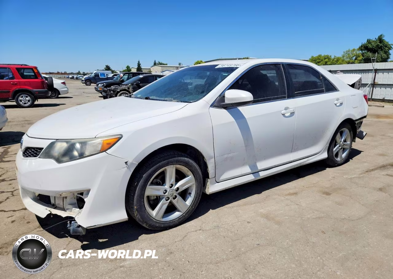 2014 Toyota Camry Se – zdjęcie 1 z 12