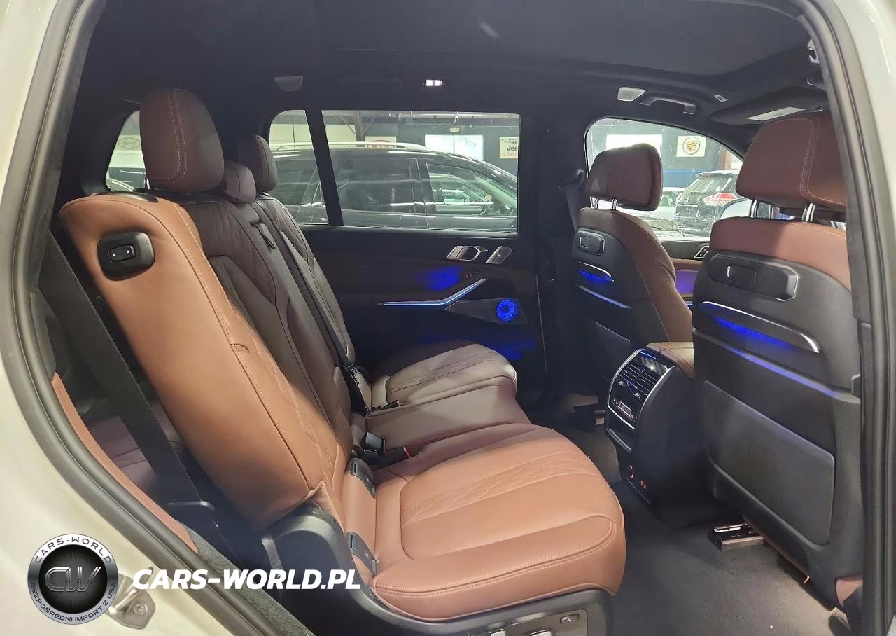 2024 BMW X7 xDrive40I VIN:5UX23EM0XR9S58315 - 11