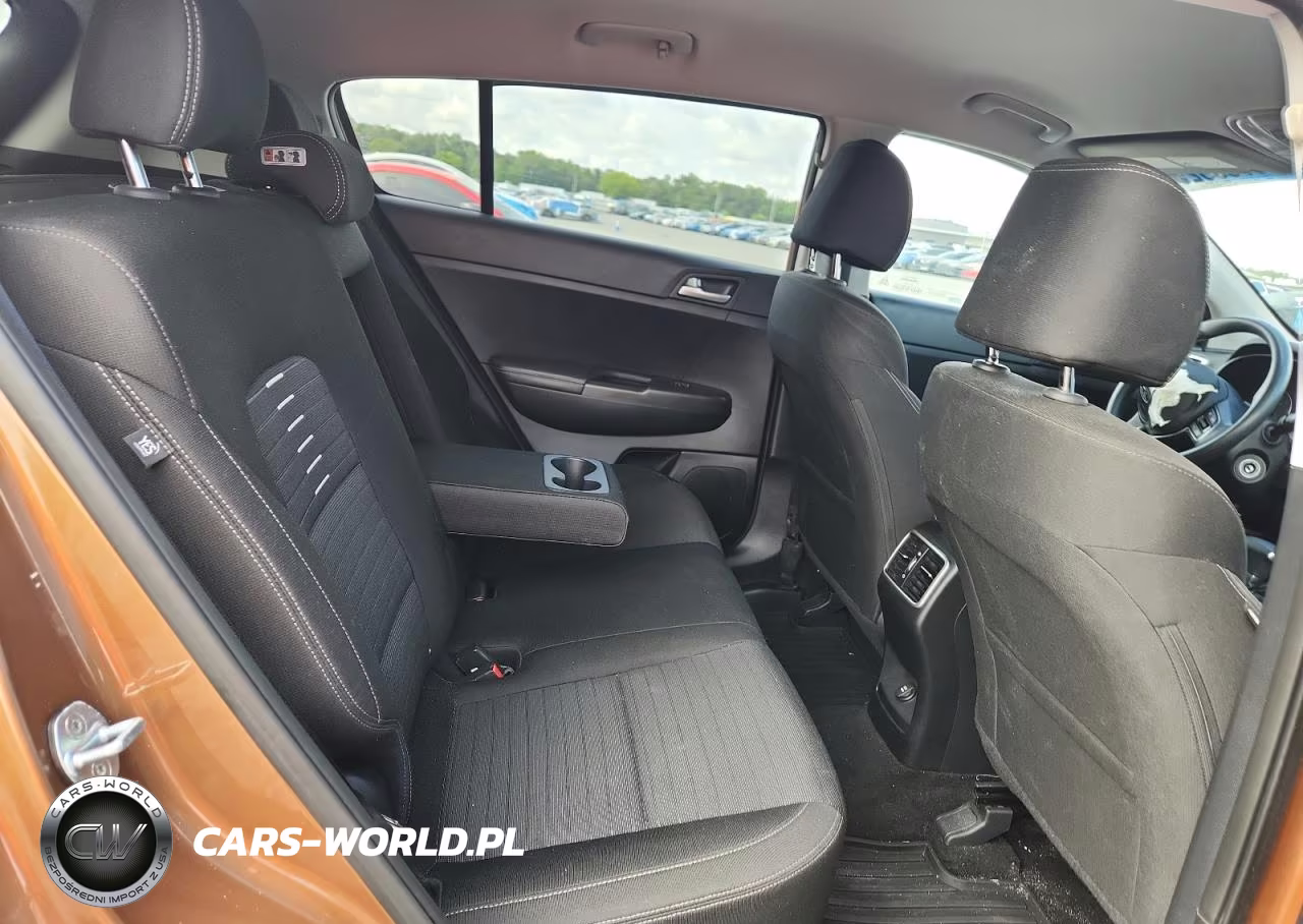 2018 Kia Sportage Lx VIN:KNDPM3AC5J7463354 - 10