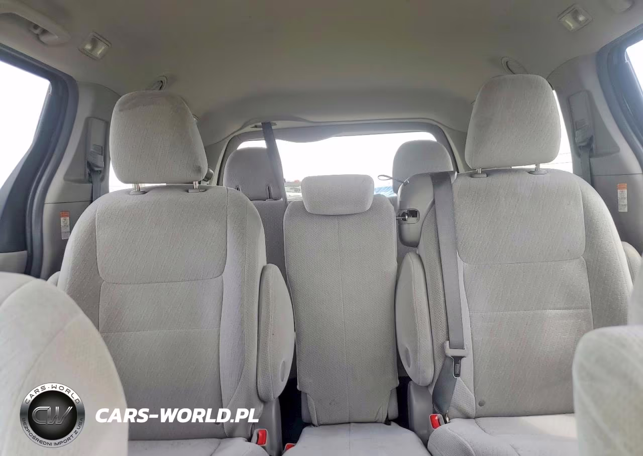 2015 Toyota Sienna Le VIN:5TDKK3DC7FS656890 - 10