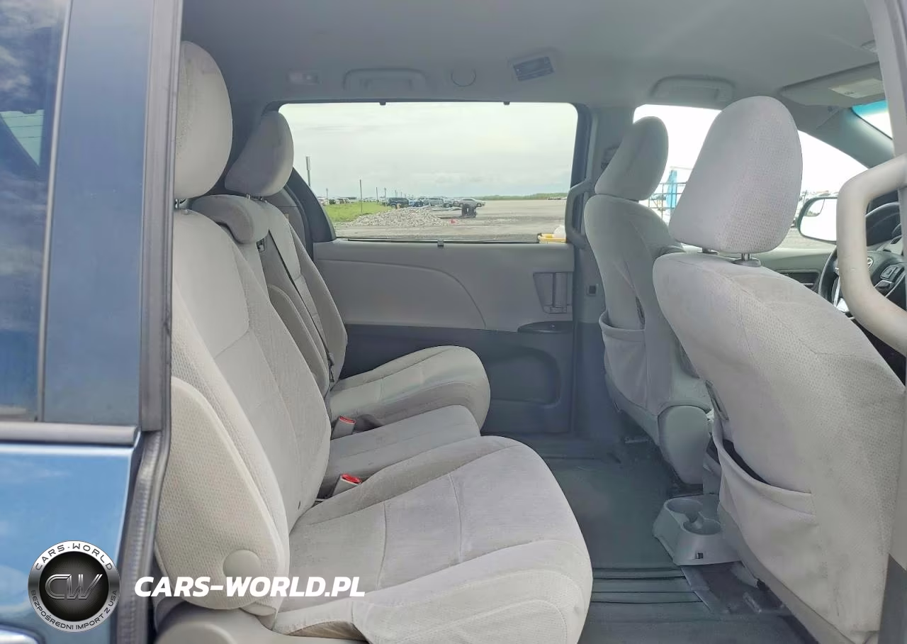 2015 Toyota Sienna Le VIN:5TDKK3DC7FS656890 - 11
