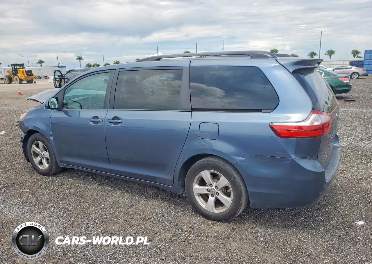 2015 Toyota Sienna Le VIN:5TDKK3DC7FS656890 - 2