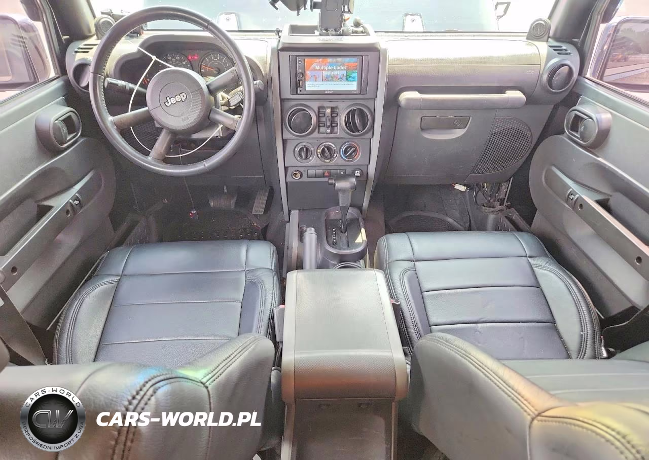 2008 Jeep Wrangler Unlimited X VIN:1J4GB39138L563649 - 8