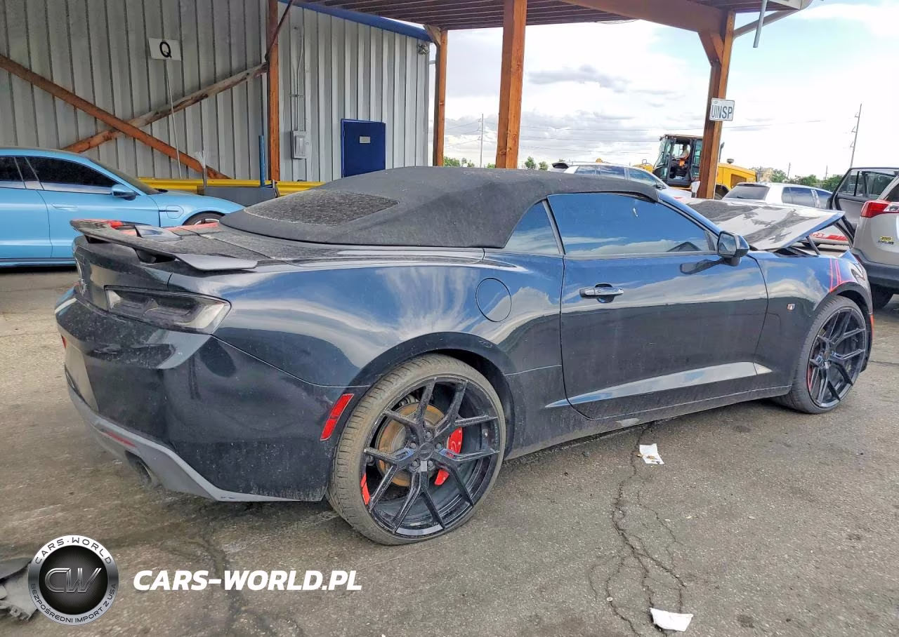 2018 Chevrolet Camaro Lt VIN:1G1FB3DX6J0120540 - 3