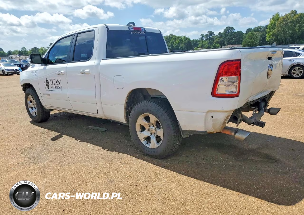 2019 Ram 1500 Big Horn VIN:1C6RREBT6KN798275 - 2