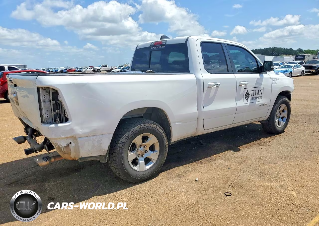2019 Ram 1500 Big Horn VIN:1C6RREBT6KN798275 - 3