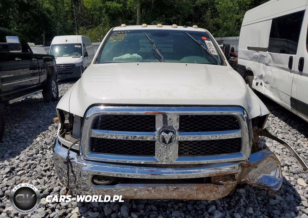 2018 Ram 3500 St VIN:3C63RRGL3JG413137 - 5