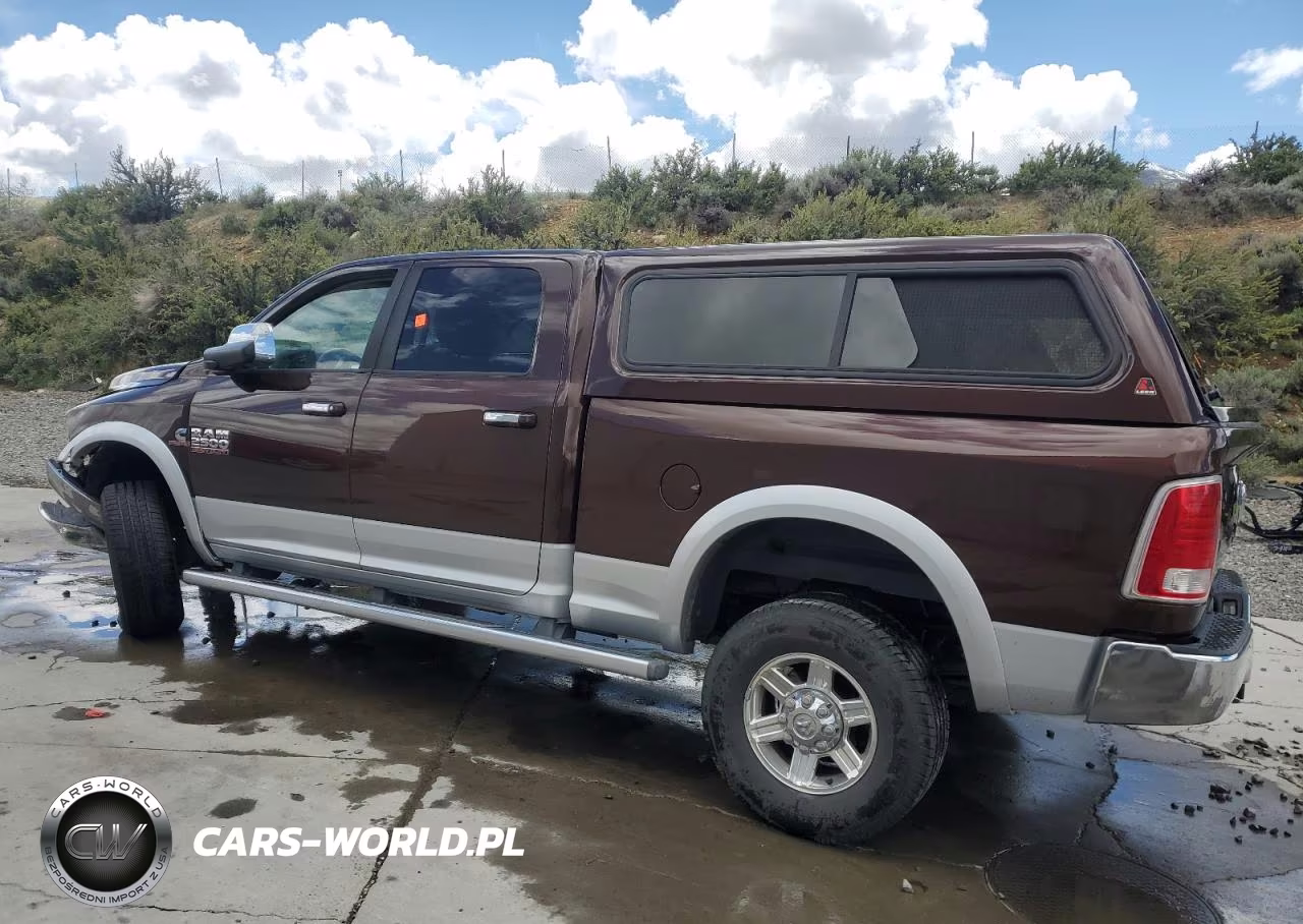 2013 Ram 2500 Laramie VIN:3C6UR5FL1DG575786 - 2