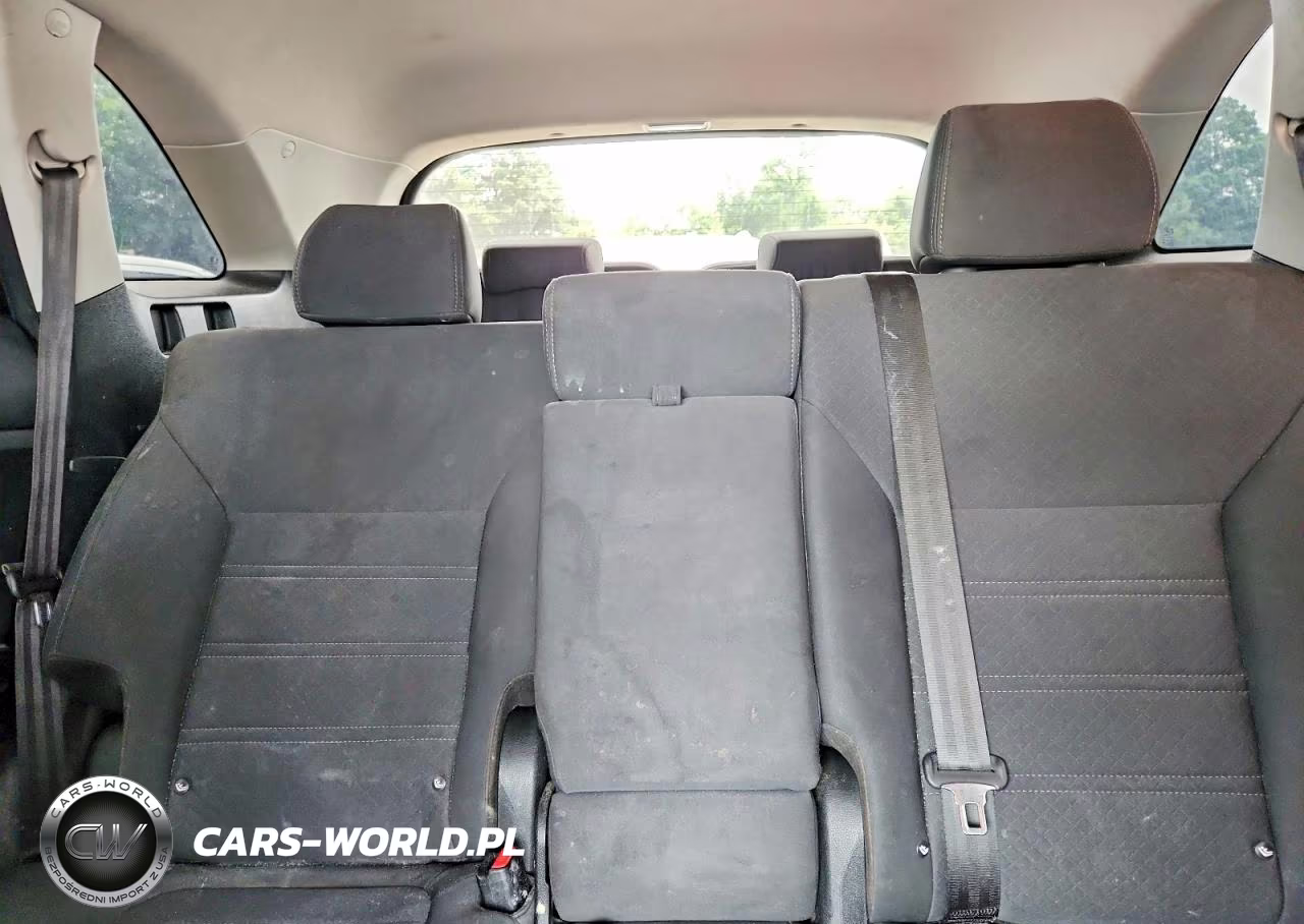 2019 Kia Sorento L VIN:5XYPG4A35KG567540 - 10