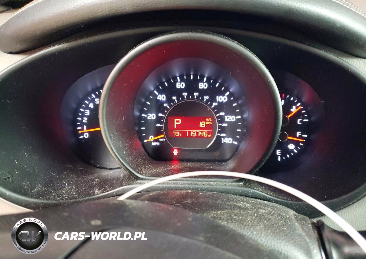 2015 Kia Soul + VIN:KNDJP3A57F7761944 - 9