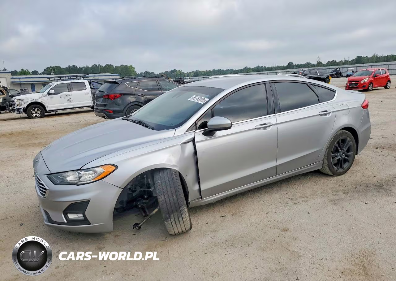 2020 Ford Fusion Se – zdjęcie 1 z 12
