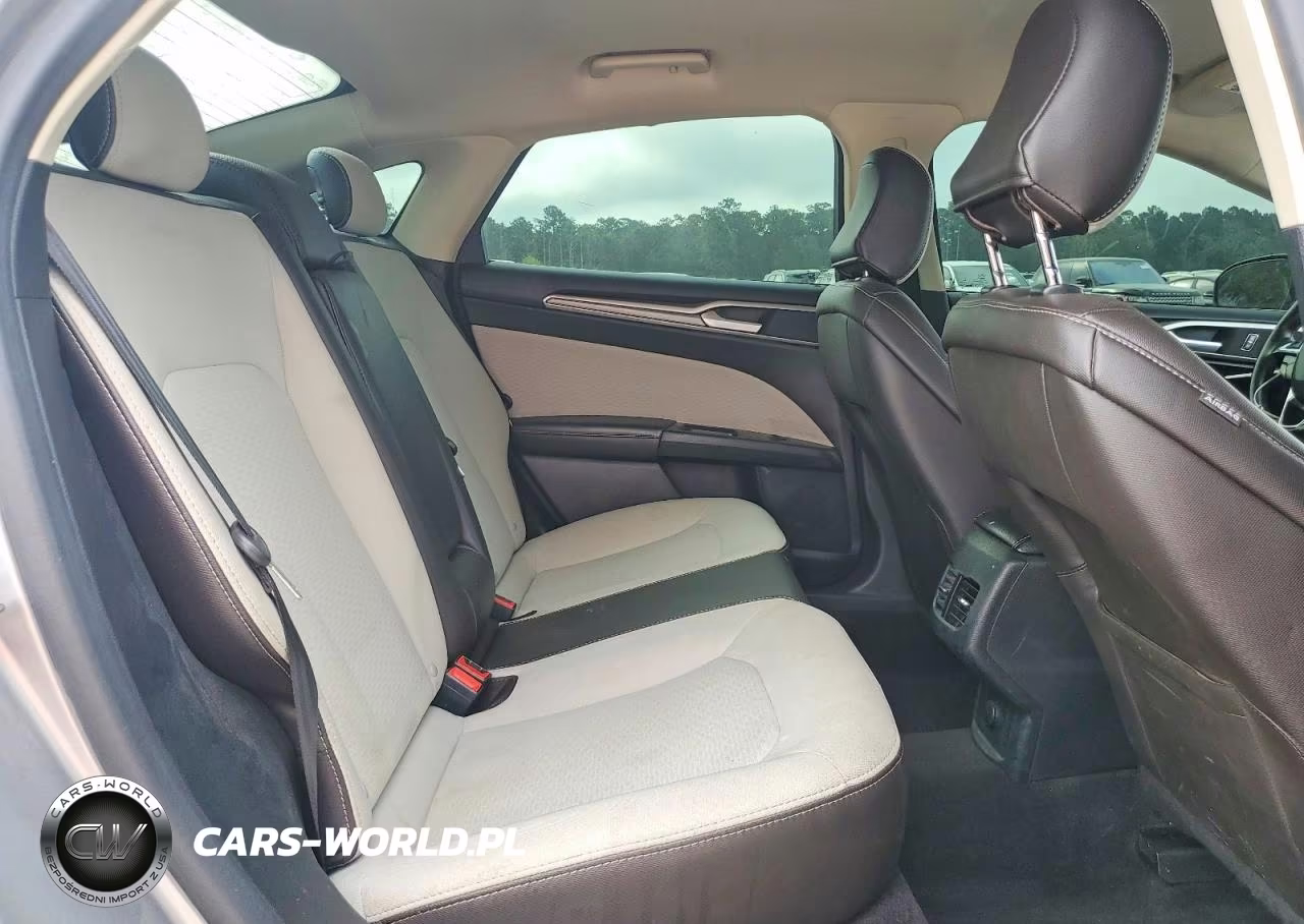 2020 Ford Fusion Se VIN:3FA6P0HD1LR251665 - 10