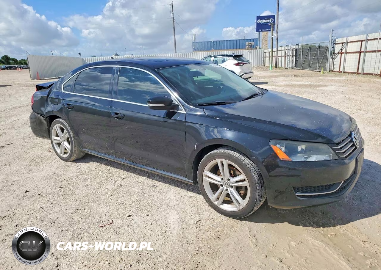 2015 Volkswagen Passat Se VIN:1VWBV7A3XFC093920 - 4