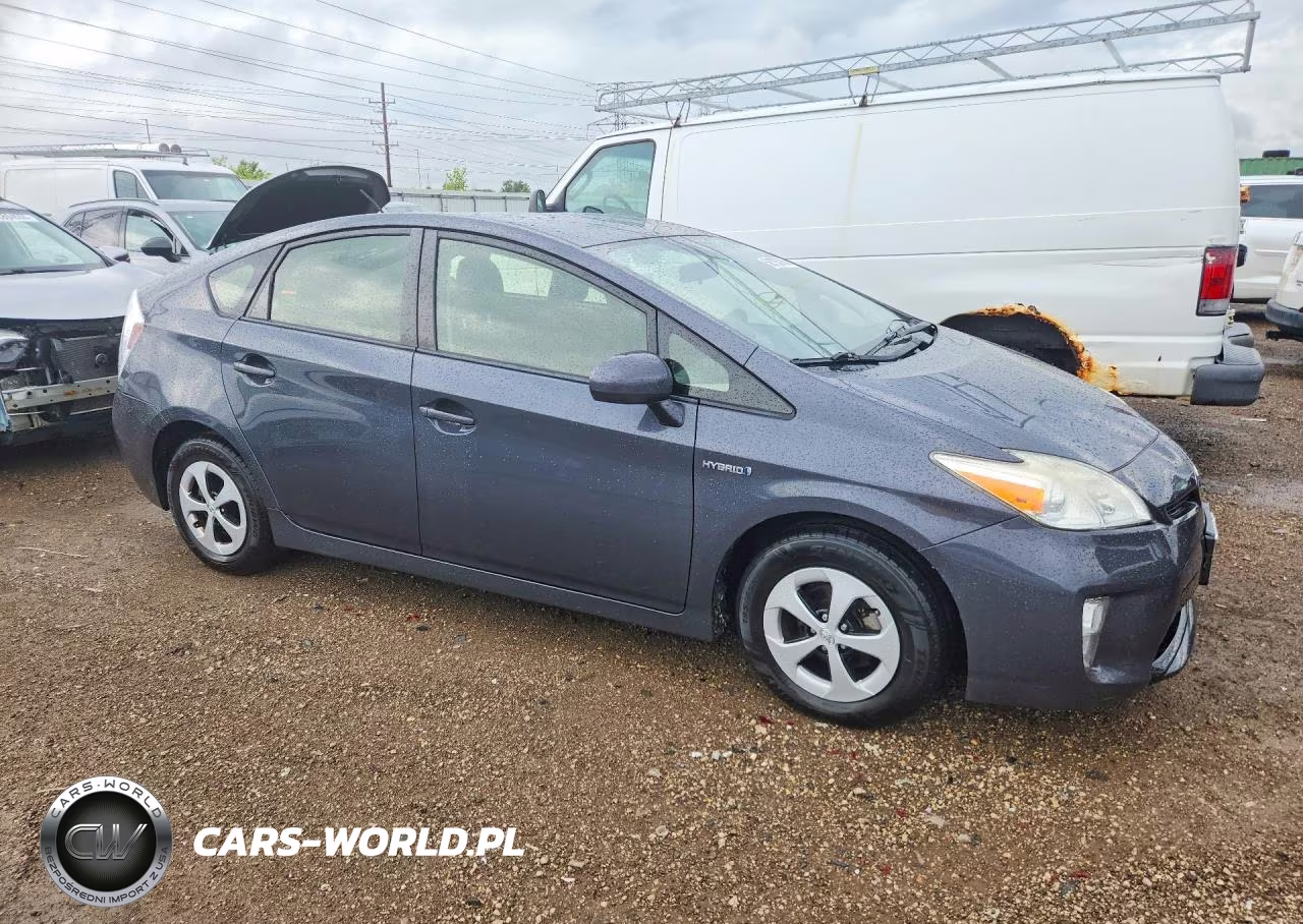 2012 Toyota Prius Two VIN:JTDKN3DU3C1537310 - 4