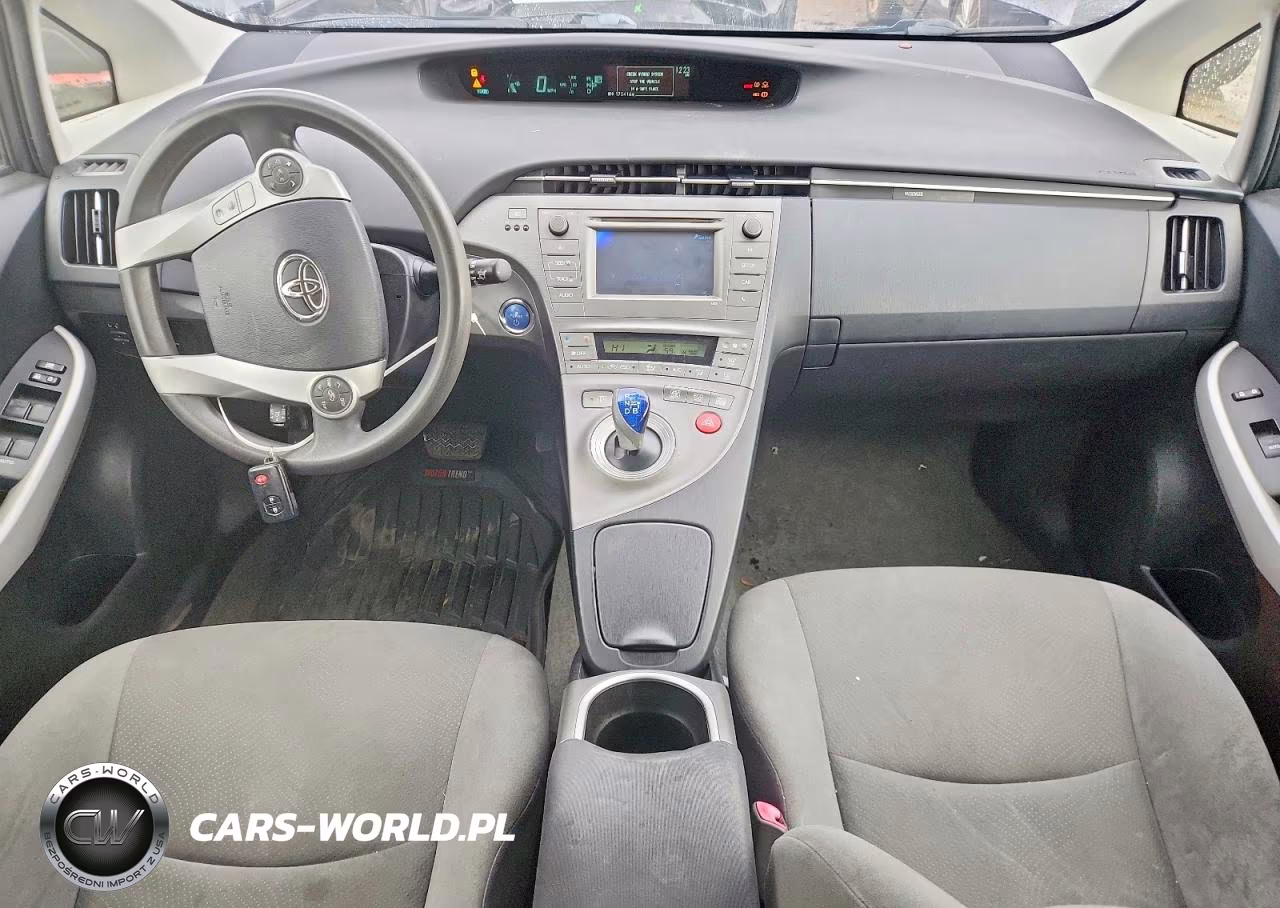 2012 Toyota Prius Two VIN:JTDKN3DU3C1537310 - 8