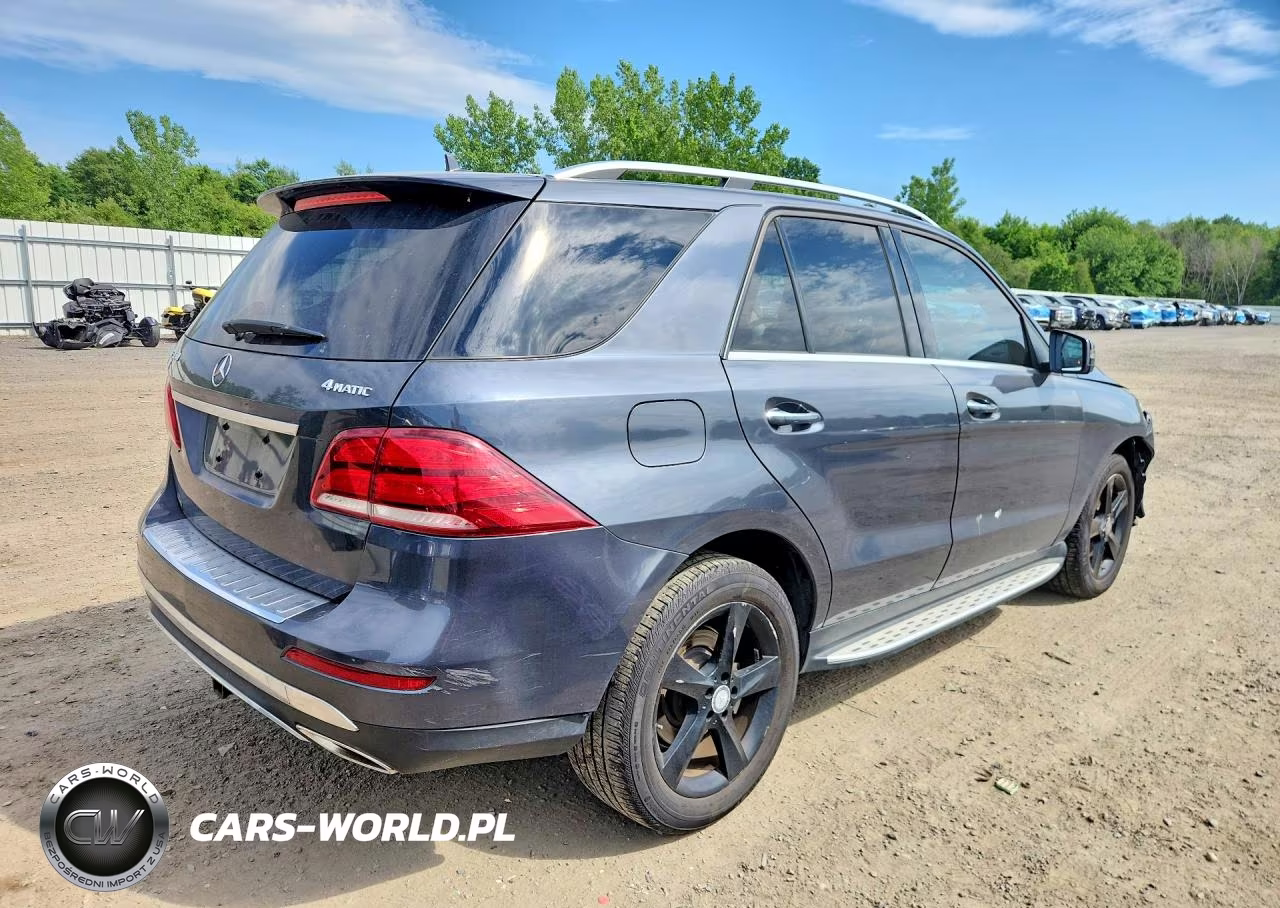 2016 Mercedes-Benz Gle 350 4Matic VIN:4JGDA5HB2GA710194 - 3