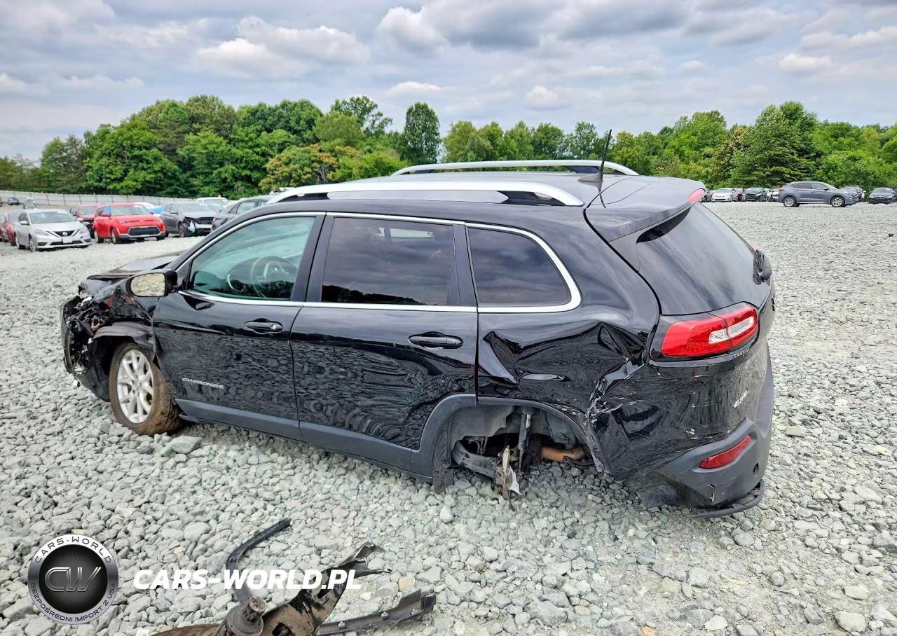 2018 Jeep Cherokee Latitude Plus VIN:1C4PJMLB6JD522030 - 2