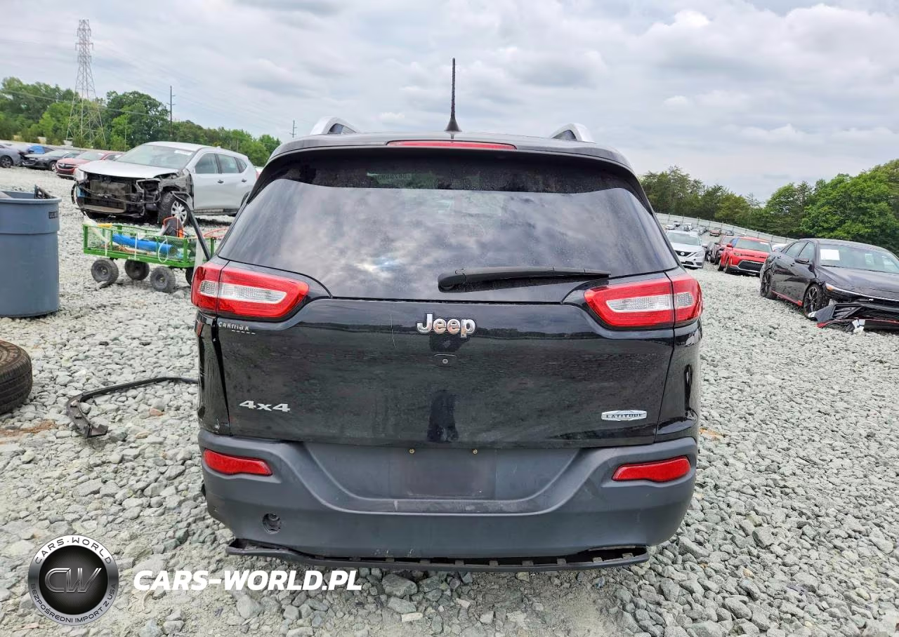2018 Jeep Cherokee Latitude Plus VIN:1C4PJMLB6JD522030 - 6