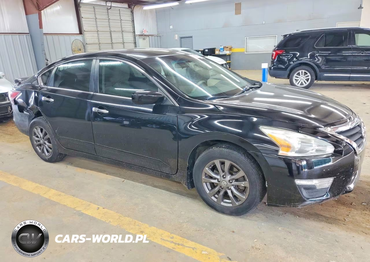 2015 Nissan Altima 2.5 VIN:1N4AL3AP7FN404536 - 4