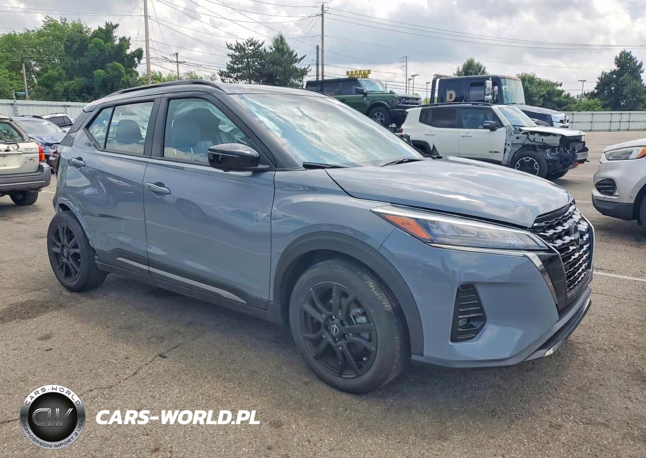 2023 Nissan Kicks Sr VIN:3N1CP5DV5PL512977 - 4