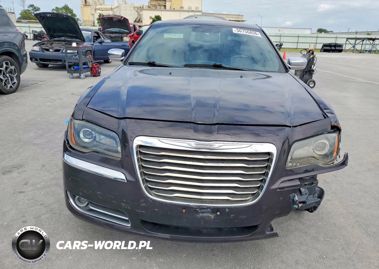 2012 Chrysler 300 Limited VIN:2C3CCACG9CH135114 - 5