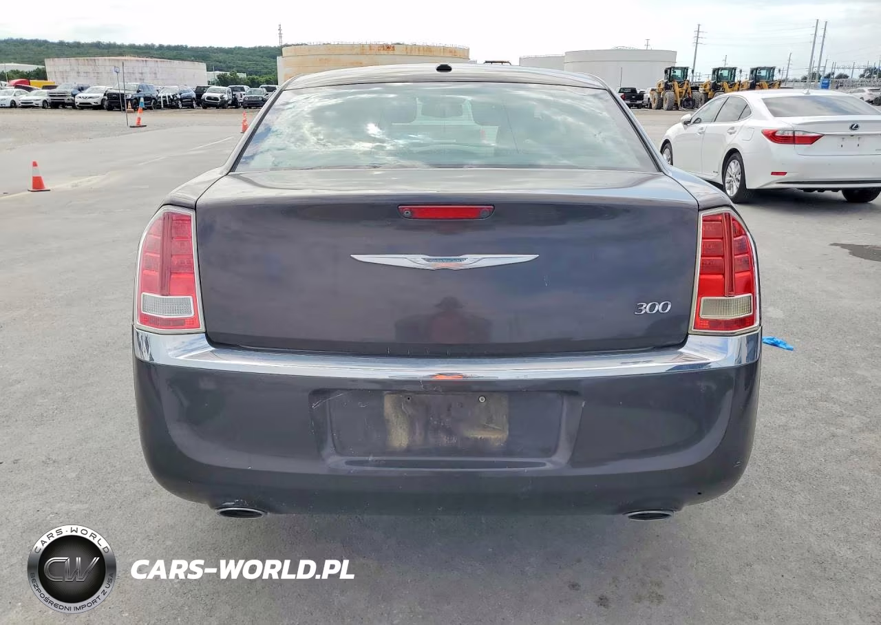 2012 Chrysler 300 Limited VIN:2C3CCACG9CH135114 - 6