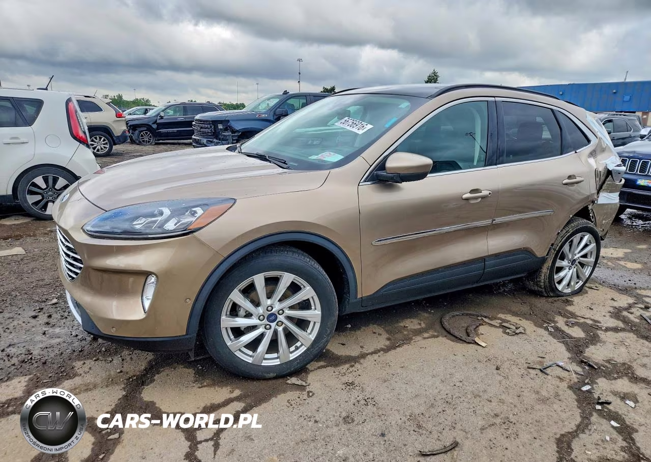 2021 Ford Escape Titanium – zdjęcie 1 z 13