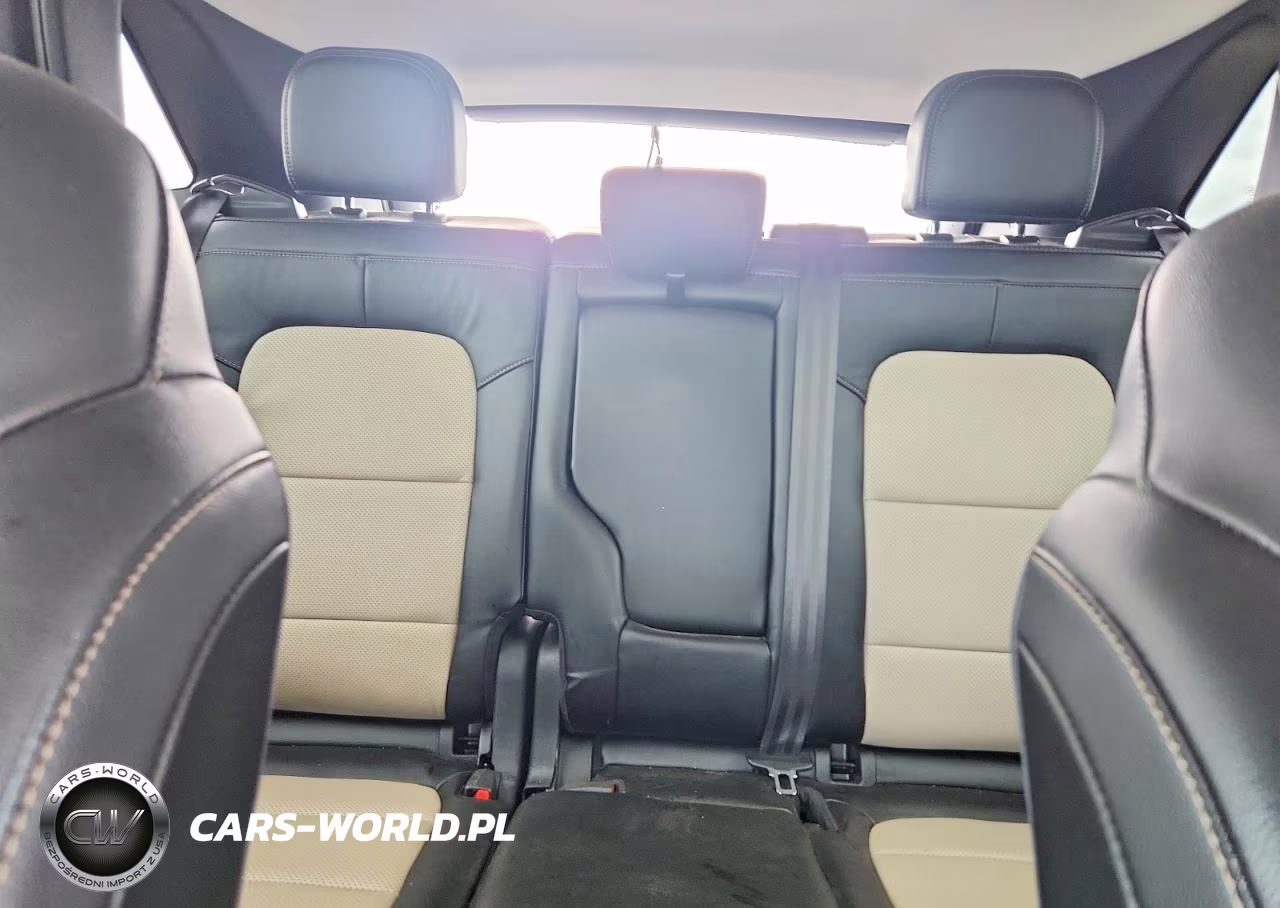 2021 Ford Escape Titanium VIN:1FMCU9J93MUA13340 - 10