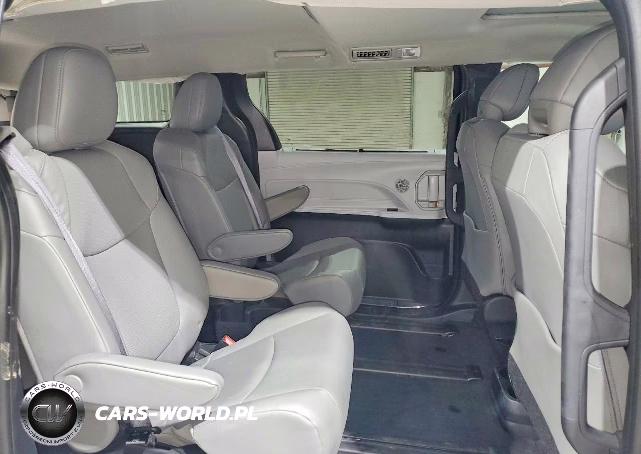 2025 Toyota Sienna Xle 7-Passenger VIN:5TDJSKFC3SS167951 - 11