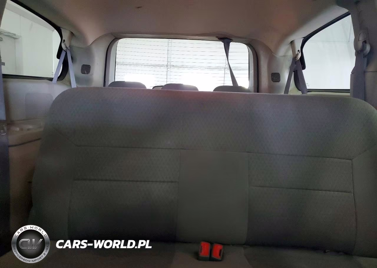 2008 Chrysler Town & Country Lx VIN:2A8HR44H28R664102 - 10