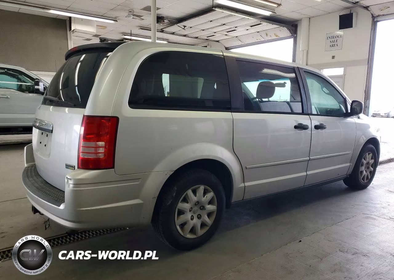 2008 Chrysler Town & Country Lx VIN:2A8HR44H28R664102 - 3
