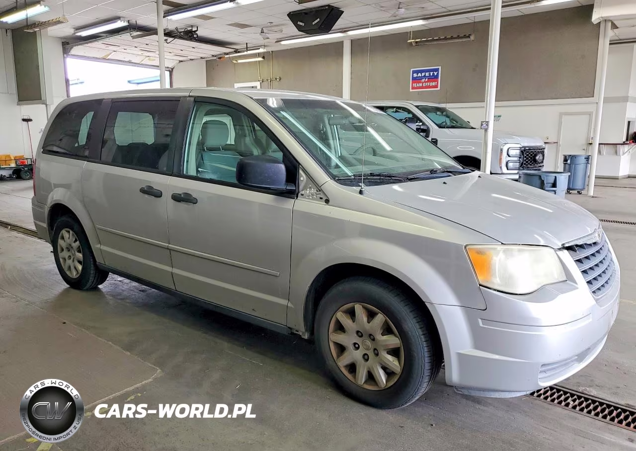 2008 Chrysler Town & Country Lx VIN:2A8HR44H28R664102 - 4