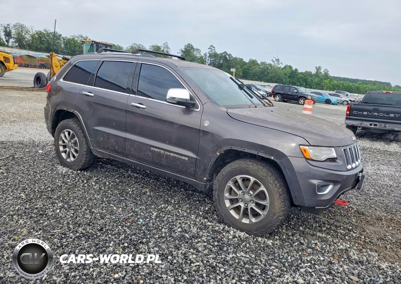 2015 Jeep Grand Cherokee Overland VIN:1C4RJFCM2FC105605 - 4