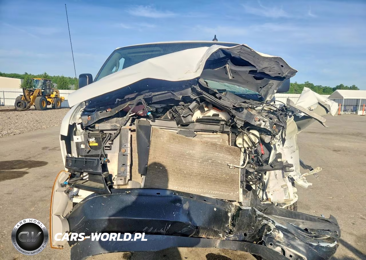 2019 Chevrolet Express G2500 VIN:1GCWGAFP4K1368971 - 5