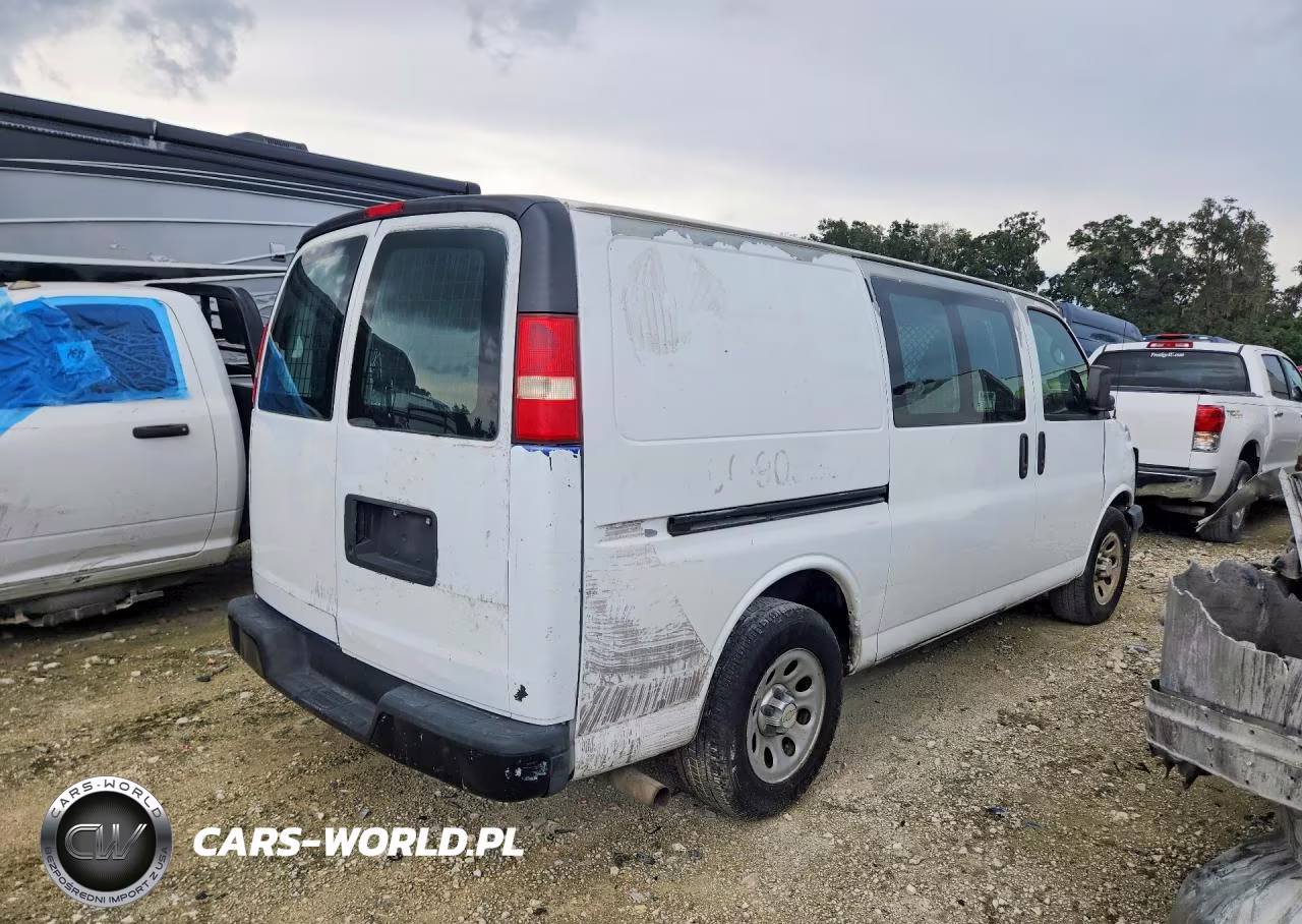 2012 Chevrolet Express G1500 VIN:1GCSGAFX5C1138243 - 3