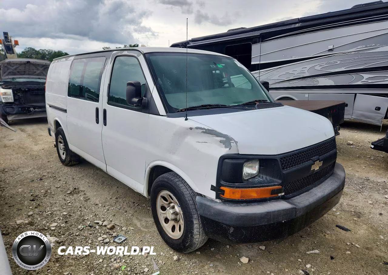 2012 Chevrolet Express G1500 VIN:1GCSGAFX5C1138243 - 4