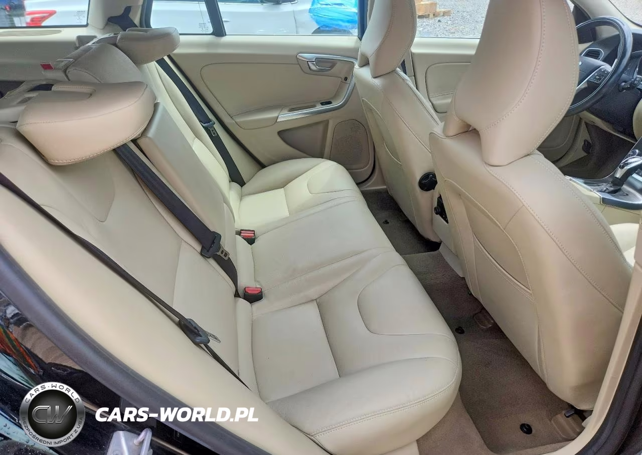 2015 Volvo V60 Premier+ VIN:YV140MEC2F1213623 - 11
