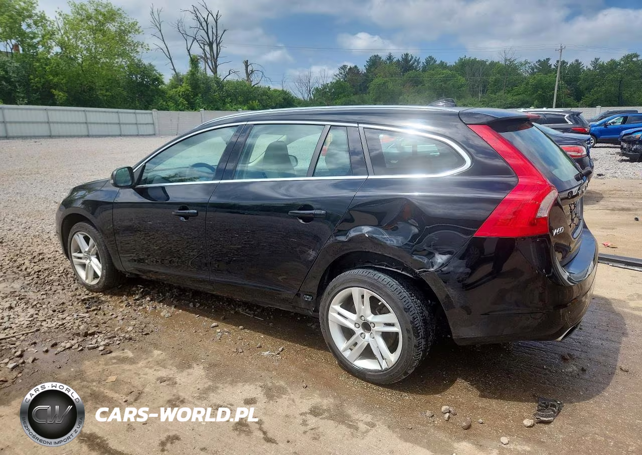 2015 Volvo V60 Premier+ VIN:YV140MEC2F1213623 - 2