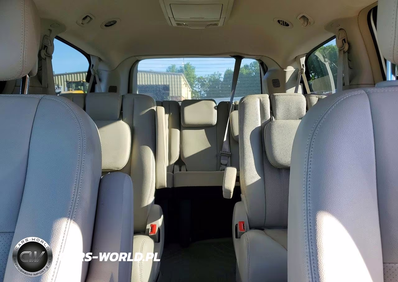 2012 Chrysler Town & Country Touring VIN:2C4RC1BG6CR338639 - 10