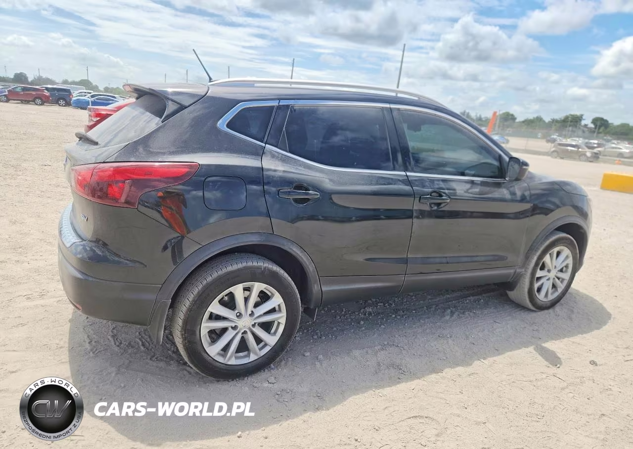 2018 Nissan Rogue Sport Sv VIN:JN1BJ1CP3JW187692 - 3