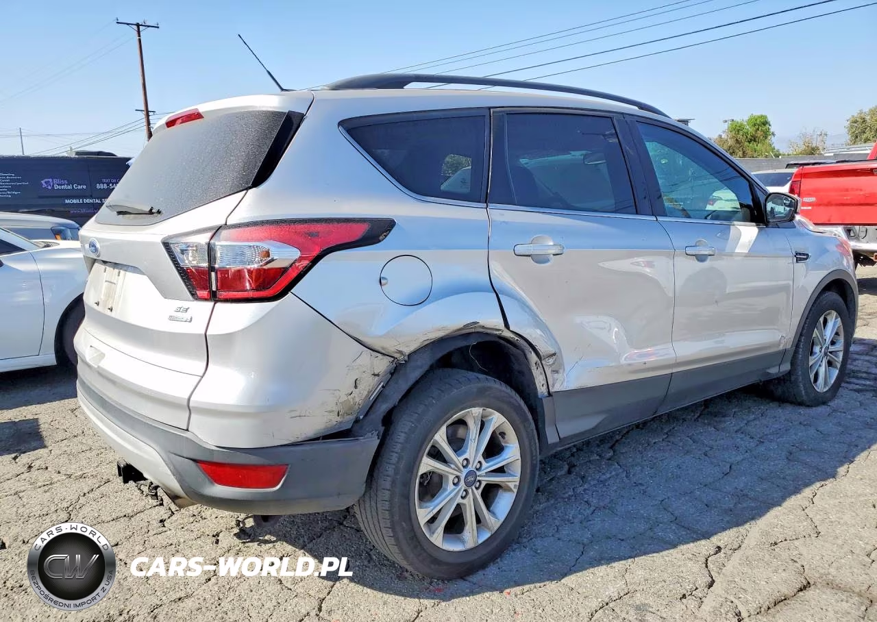 2018 Ford Escape Se VIN:1FMCU0GD1JUA11458 - 3