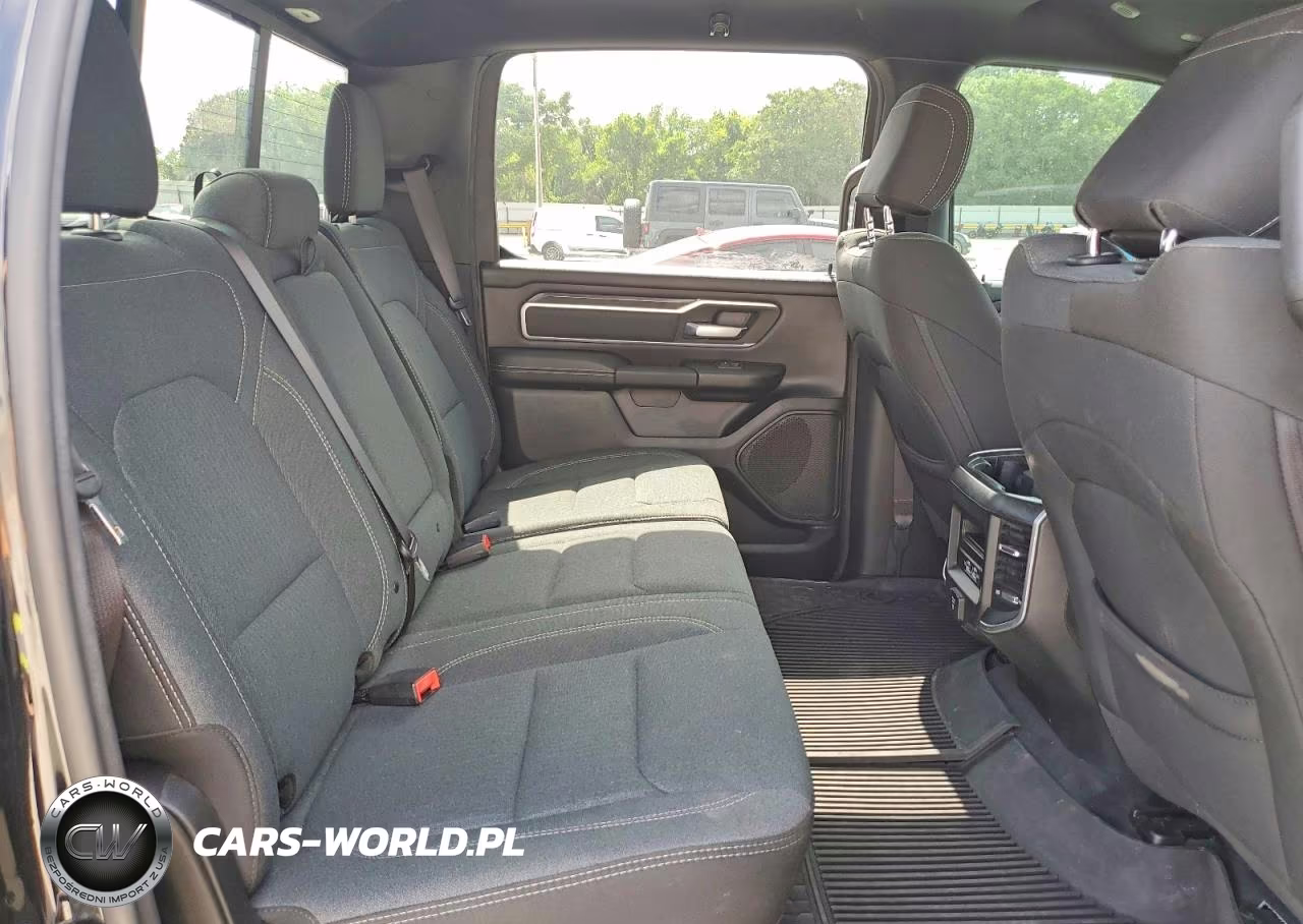 2021 Ram 1500 Big Horn VIN:1C6SRFFT1MN513289 - 10