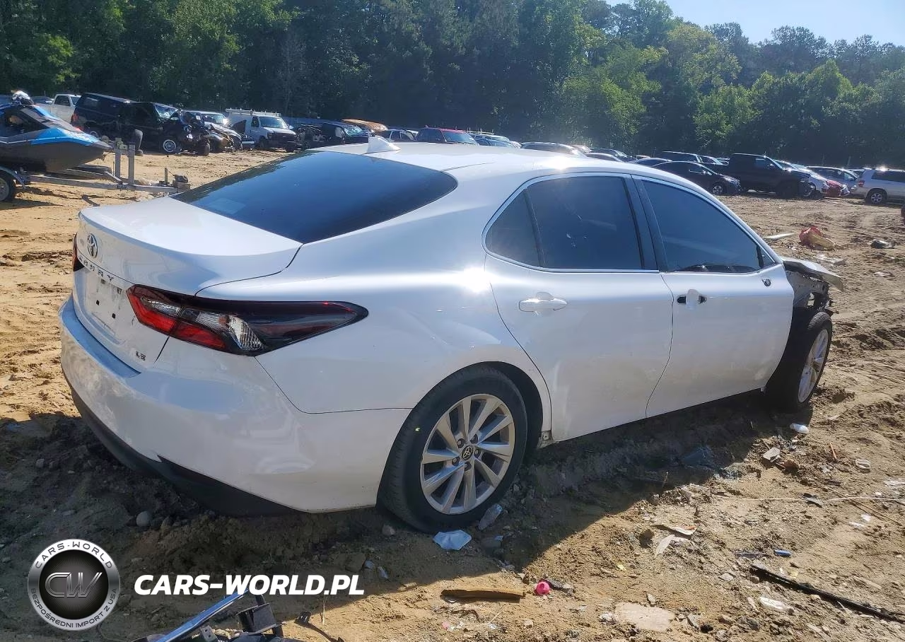 2022 Toyota Camry Le VIN:4T1C11AK9NU696899 - 3