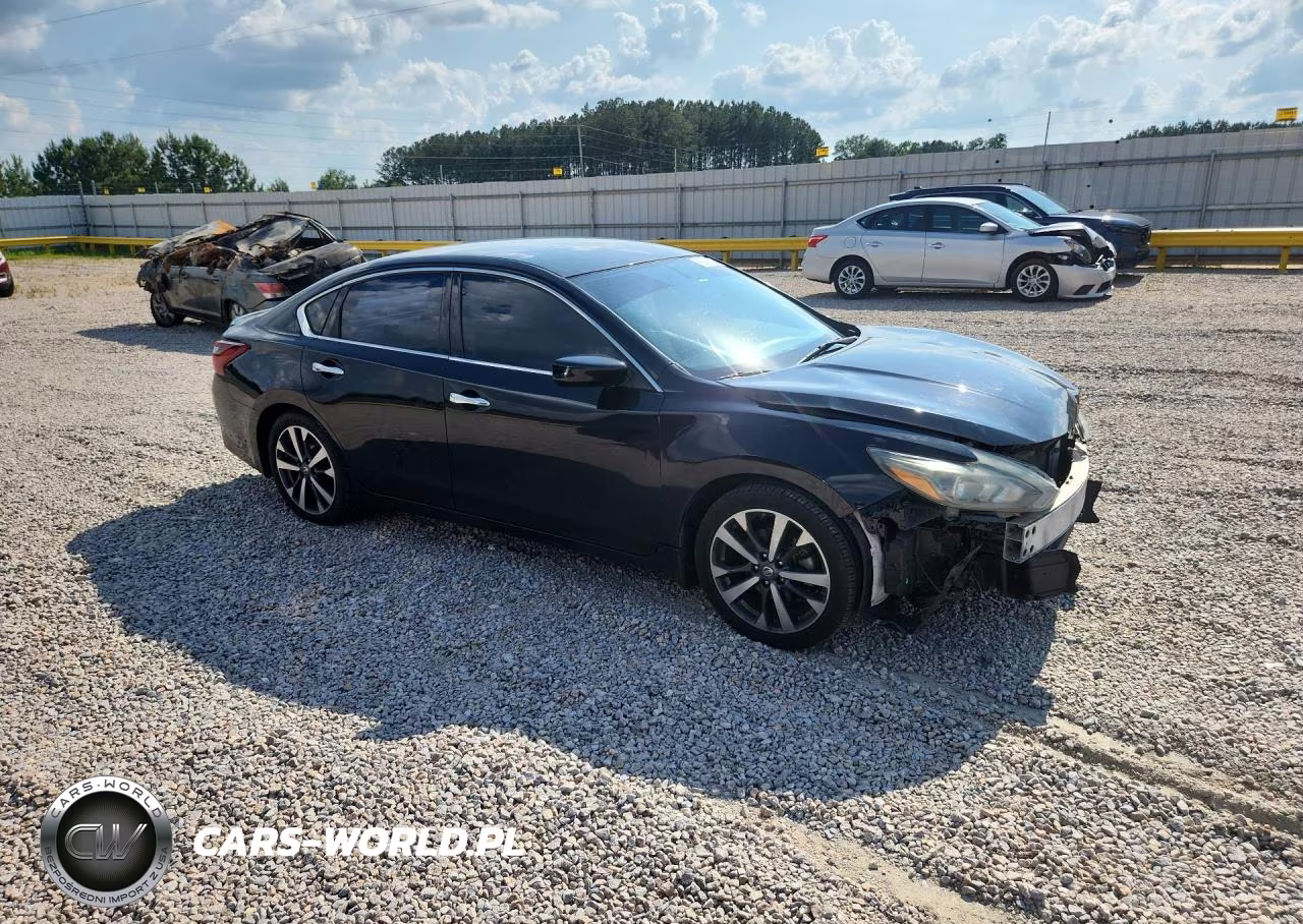 2017 Nissan Altima 2.5 Sr VIN:1N4AL3AP6HN331131 - 4