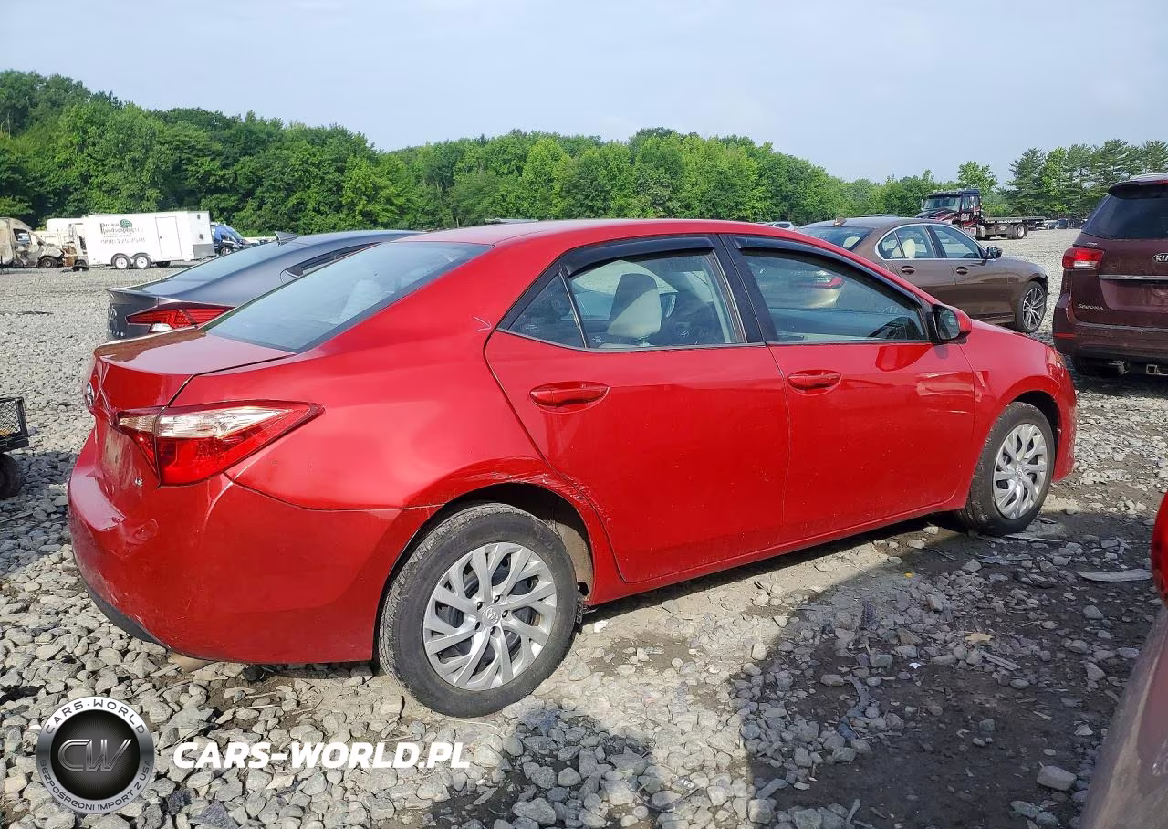 2019 Toyota Corolla Le VIN:2T1BURHE7KC175615 - 3