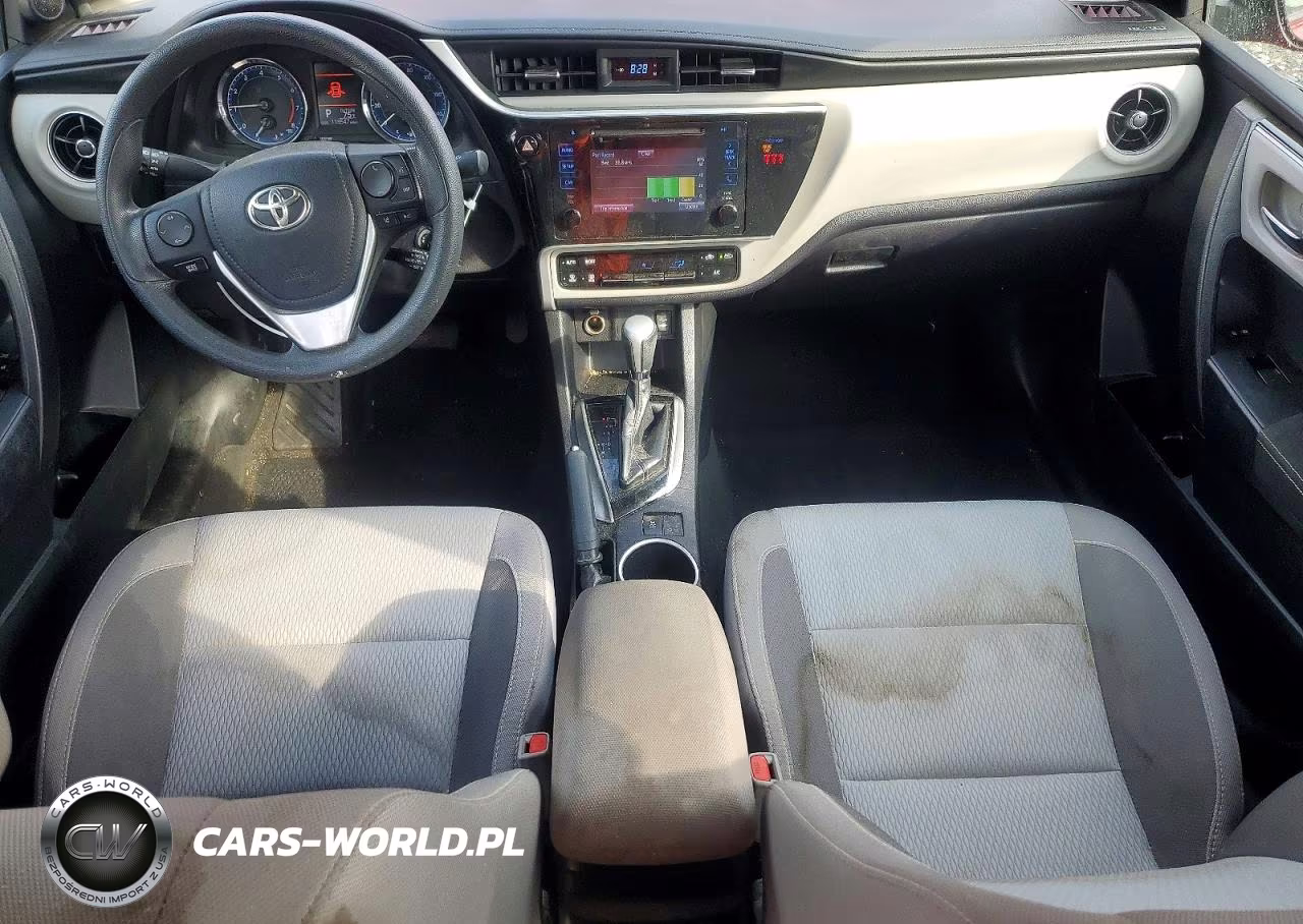 2019 Toyota Corolla Le VIN:2T1BURHE7KC175615 - 8