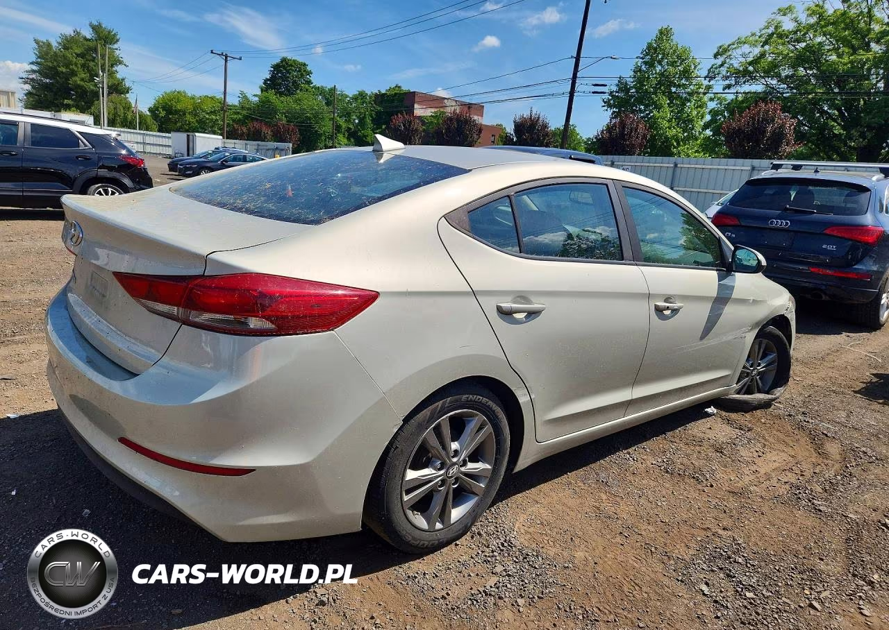 2017 Hyundai Elantra Value Edition VIN:5NPD84LF1HH160789 - 3