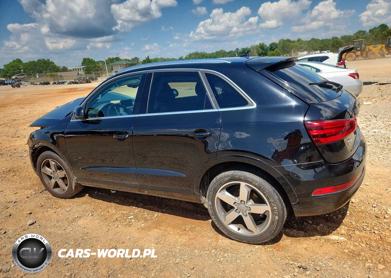 2015 Audi Q3 Premium Plus VIN:WA1BFCFS5FR003489 - 2